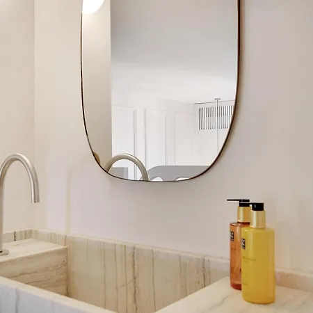 Oniri - Serviced Rue Furstenberg - Saint Germain * פריז